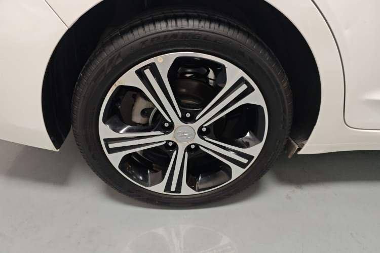 Used Hyundai Elantra (6th Generation / Lingdong) 2018 1.4T Dual-Clutch Xuan Dong · Dynamic Edition
