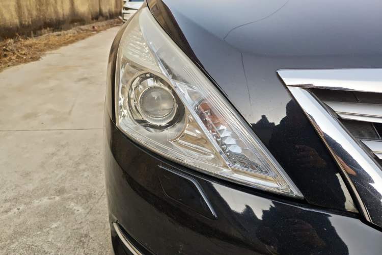 Used Nissan Teana 2011 2.5L XL Glory Edition Right Front Headlight