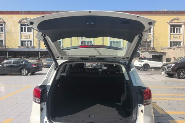 Used Hanteng X7 2016 1.5T Manual Luxury Edition