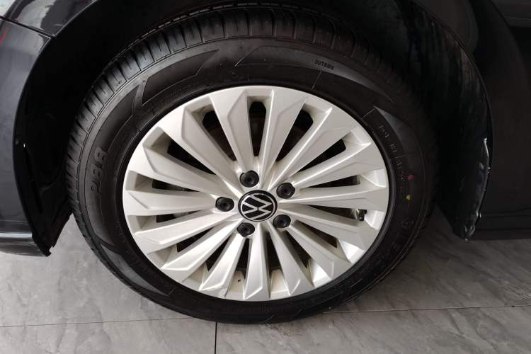 Used Volkswagen Lavida 2019 1.5L Automatic Comfort Edition China VI Standard
