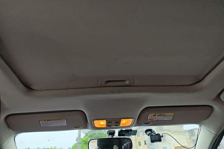 Used Haval H1 2016 Revised Version Blue Badge 1.5L AMT Luxury Edition Headliner