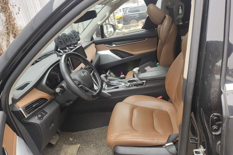 Used SAIC MAXUS D90 2017 2.0T Automatic All-Wheel Drive Sirius