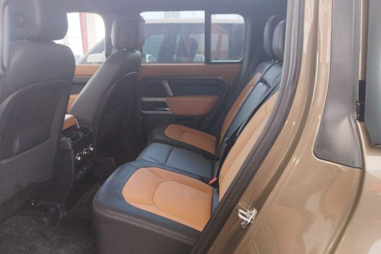 Used Land Rover Defender 2022 110 P400 X-DYNAMIC HSE
