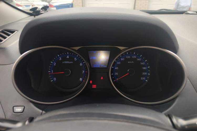 Used Hyundai ix35 2012 2.0L Automatic 4x4 Prestige Edition GLS Instrument Cluster