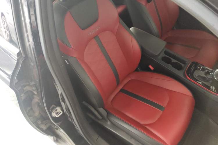 Used Dongfeng Aeolus Yixuan 2021 230T Automatic Hunter Edition