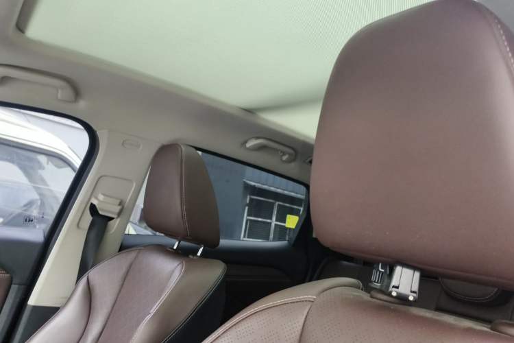 Used Wey VV6 2020 2.0T Two-Wheel Drive Smart Protection+ Headliner