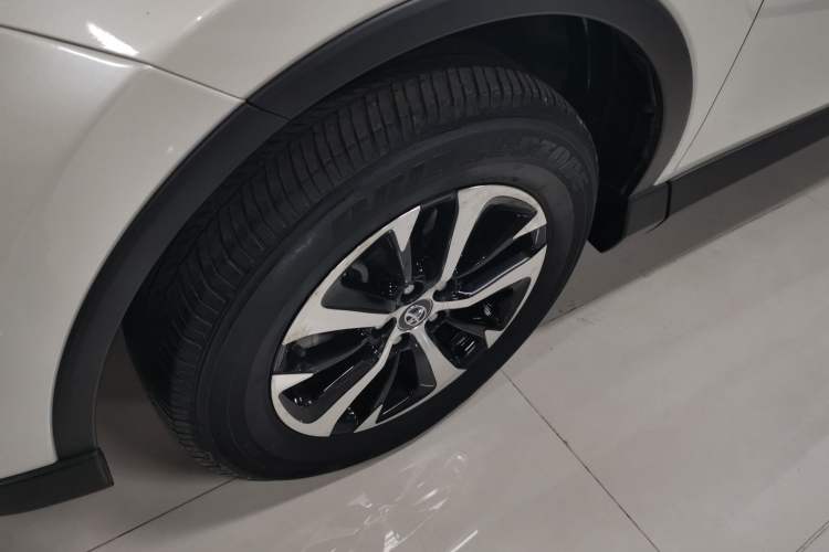 Used Toyota RAV4 2019 2.0L CVT Two-Wheel Drive Pioneer Edition China V Standard
