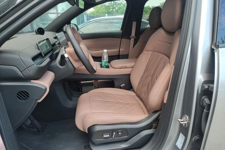 Used Nio ES6 2025 75 kWh
