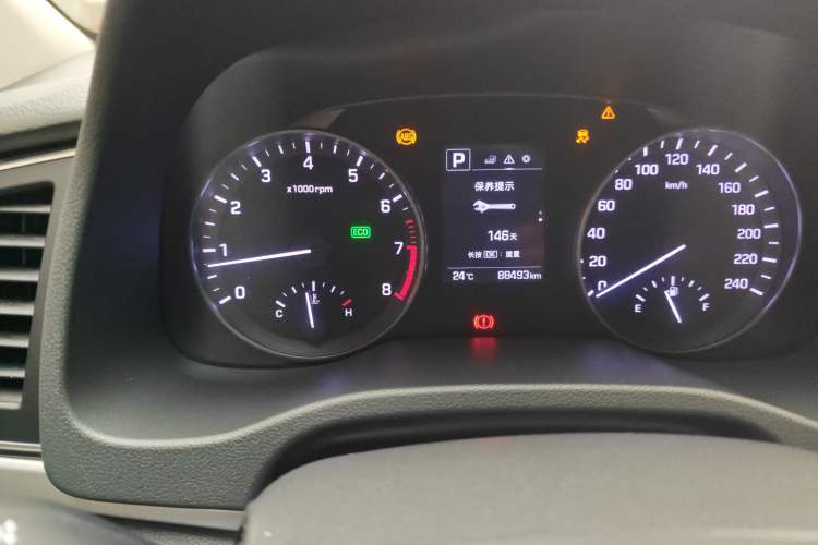 Used Hyundai Elantra (6th Generation / Lingdong) 2016 1.6L Automatic ZhiXuan · Luxury Version Odometer Close Up