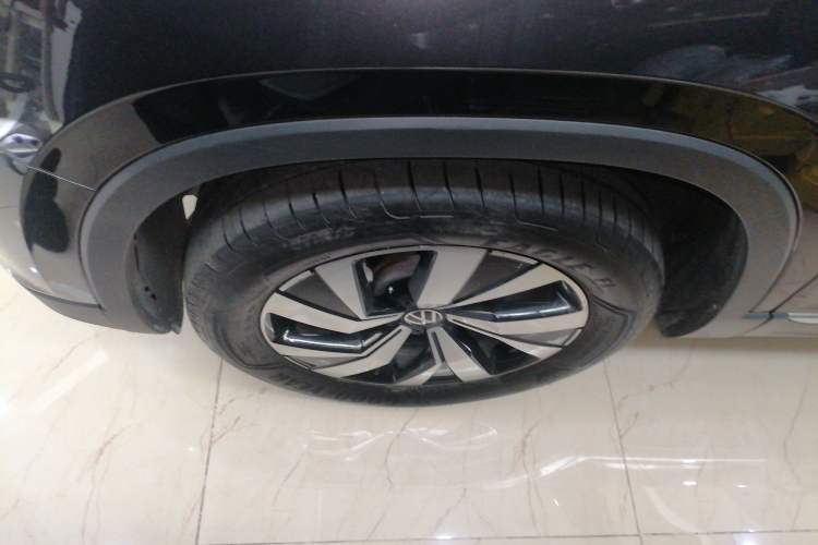 Used Volkswagen Tayron 2022 280TSI Two-Wheel Drive Luxury Smart Connectivity Version