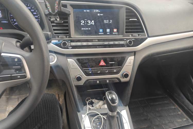 Used Hyundai Elantra (6th Generation / Lingdong) 2018 1.6L Automatic 15th Anniversary Special Edition Audio And AC Panel