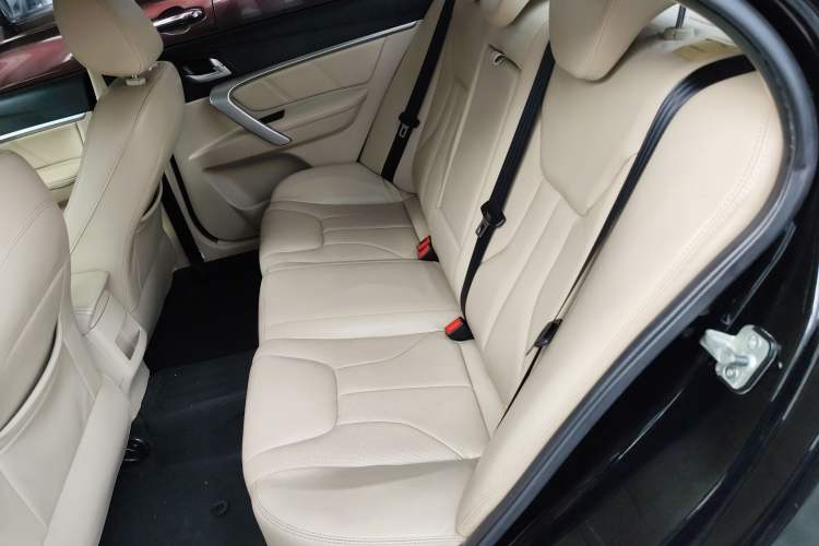 Used Geely Auto Emgrand 2017 Sedan Million Edition 1.5L CVT Luxury Model