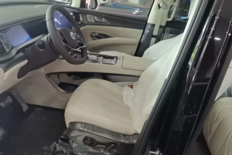 Used Denza D9 2025 Model EV Two-Wheel Drive Prestige Edition