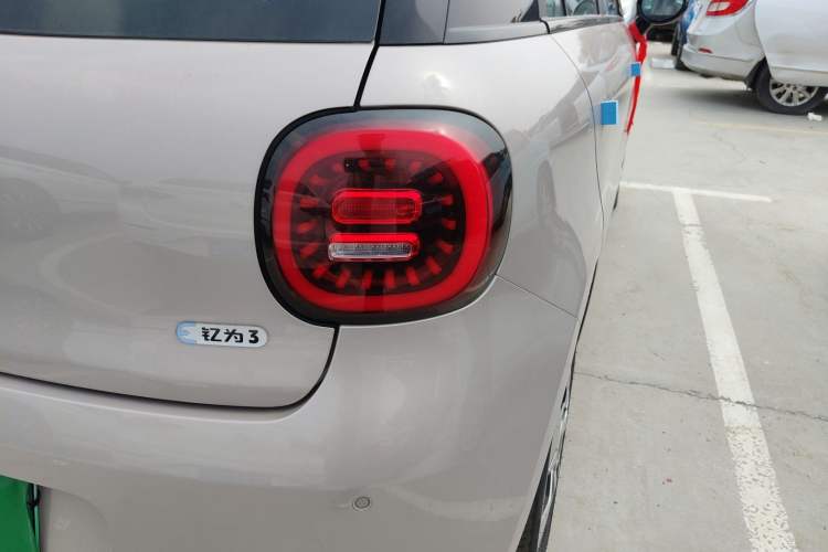 Used JAC Yiwei 3 2024 Zhi'ai Edition 330km Air Right Rear Taillight
