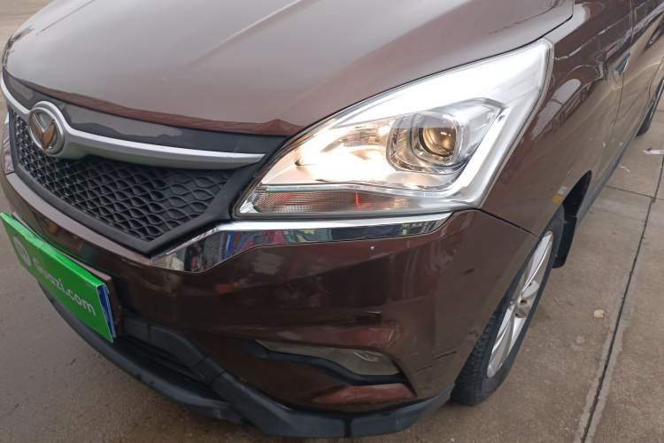 Used HYOSOW H3 2015 1.5L manual Comfort trim level
