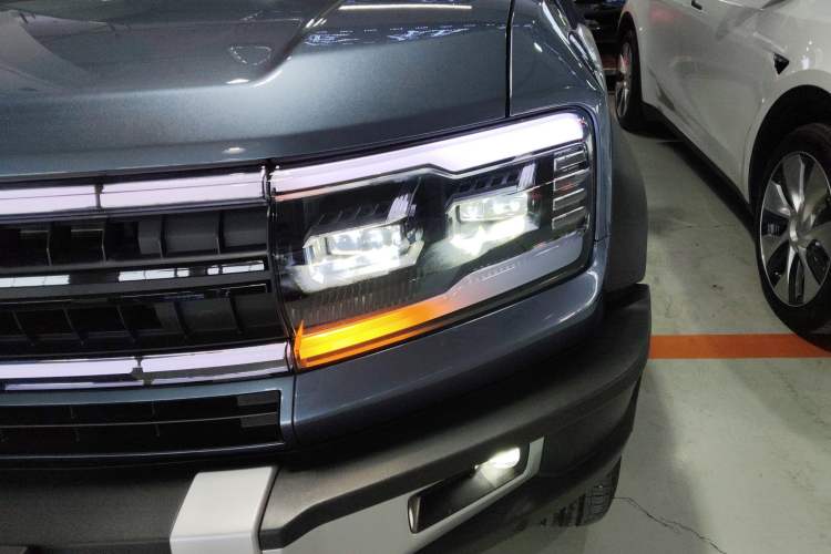 Used Formula Leopard 5 2023 Cloud Ride Flagship Edition Left Front Headlight