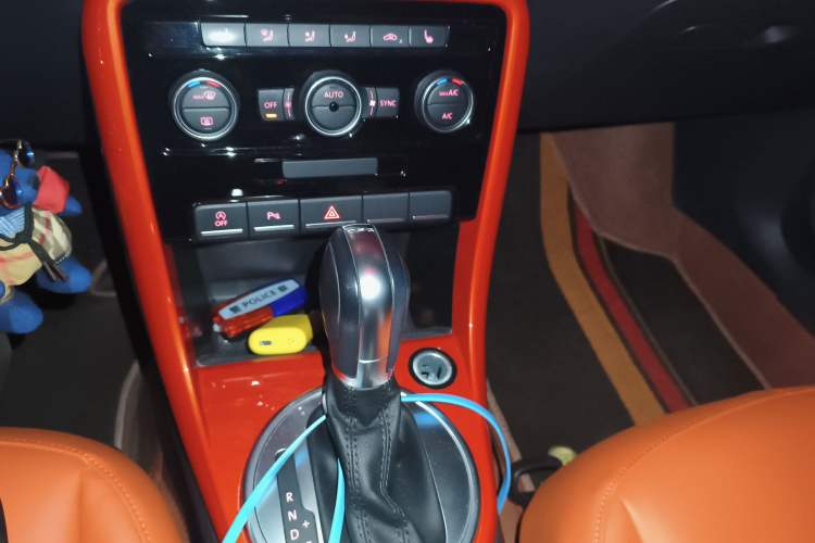 Used Volkswagen Beetle 2017 280TSI Zongle Edition Gear Lever