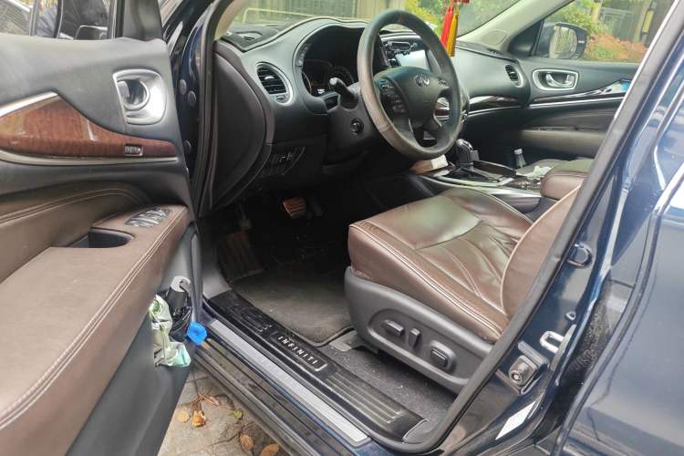 Used Infiniti QX60 2018 2.5 S/C Hybrid Two-Wheel-Drive Excellence Edition China VI Standard
