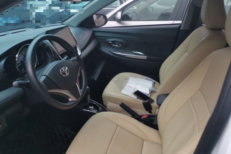 Used Toyota YARiS L Zhi Xuan 2017 1.5G CVT JingSu Model with Upgraded Sunroof
