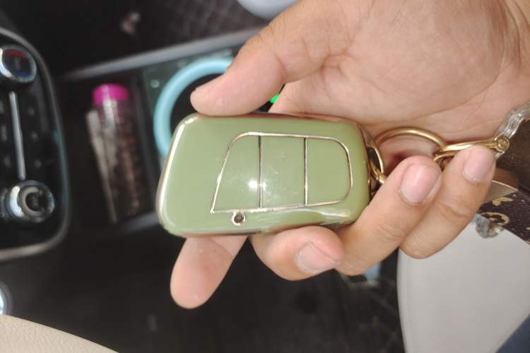 Used Chery QQ Little Ant 2021 200 000 Yuan Ant Fan Edition Energized Version NMC Lithium Battery 408 km Vehicle Key