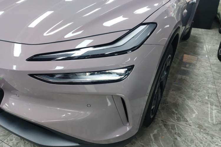 Used ONVO L60 2024 60 kWh All-Wheel Drive