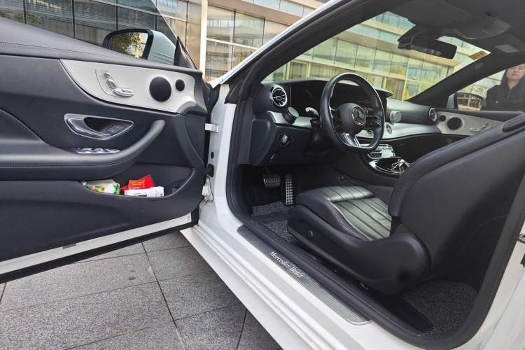 Used Mercedes-Benz E-Class 2021 E 260 Coupe
