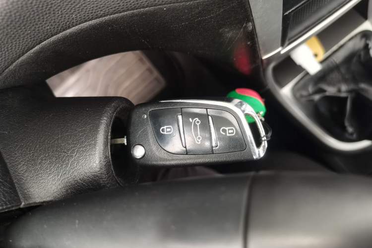 Used Peugeot 307 2010 Hatchback 1.6L Manual Comfort Edition