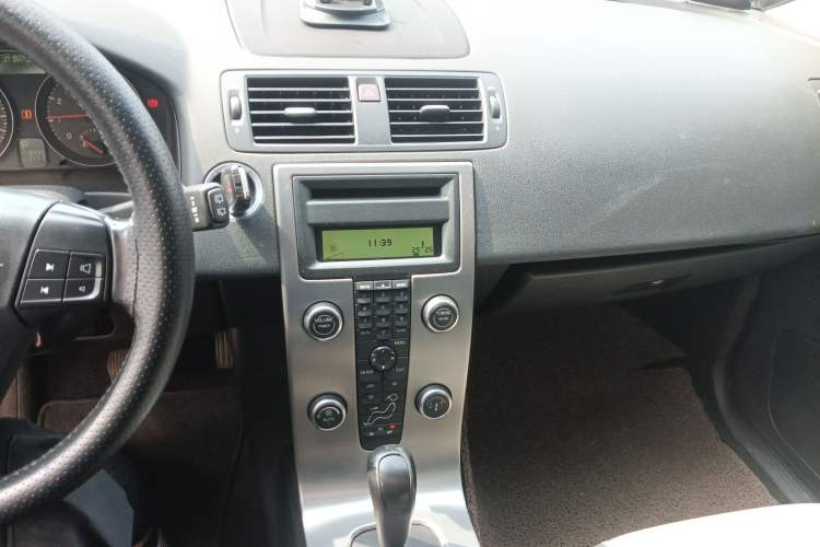 Used Volvo C30 2010 2.0 ZhiShang Version
