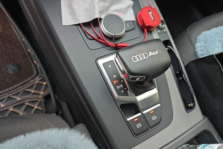 Used Audi Q5L 2018 40 TFSI Prestige Edition China VI Emission Standard