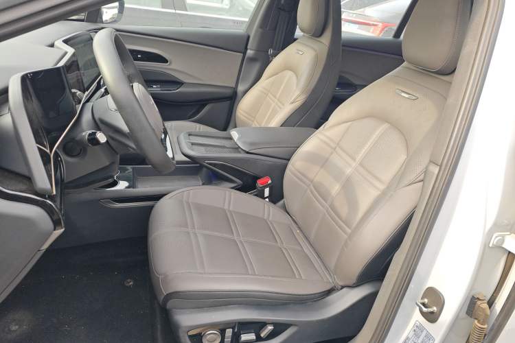 Used Hongqi EH7 2024 690 Pro