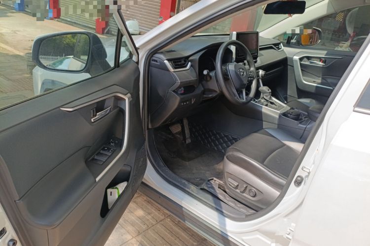 Used Toyota RAV4 2020 2.0L CVT Two-Wheel Drive Fashion Edition