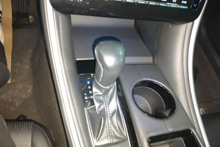 Used Toyota Avalon 2022 2.0L Luxury Edition