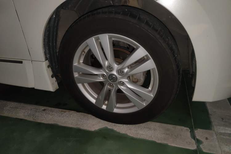 Used Nissan Quest 2015 3.5L SL
