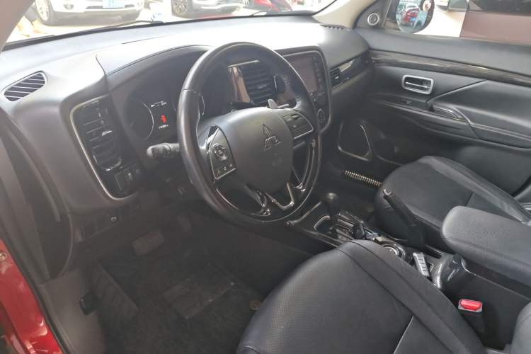 Used Mitsubishi Outlander 2016 2.4L 4x4 Elite Edition 5 Seats