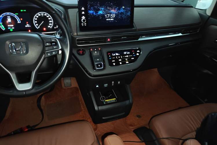 Used Honda Odyssey 2024 2.0L eHEV Sharp·Leading Edition Audio And AC Panel