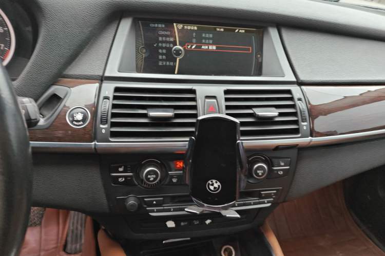 Used BMW X6 2014 xDrive35i Sport model
