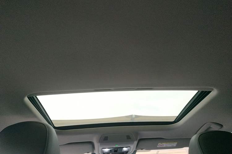 Used Volkswagen Lavida 2026 Pro 1.5L Starry Six Million Edition Headliner