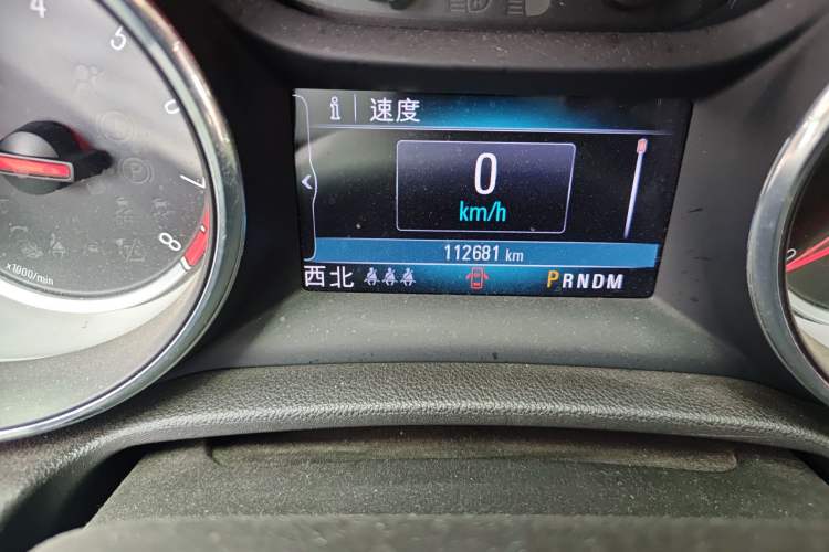 Used Buick Regal 2017 20T Elite Edition Odometer Close Up