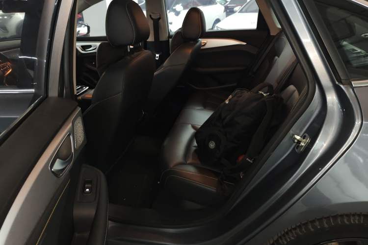 Used Roewe i6 MAX New Energy 2020 1.5T PHEV Sporty Cool Edition Left Rear Seat