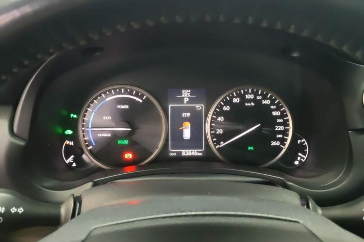 Used Lexus NX 2015 300h All-Wheel-Drive Fēngzhì Edition
