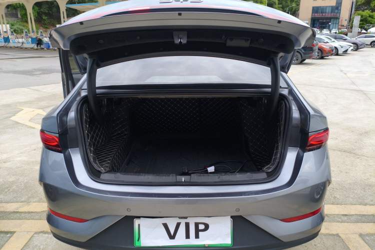 Used BYD Qin PLUS 2025 DM-i Smart Drive 55KM Leading Model