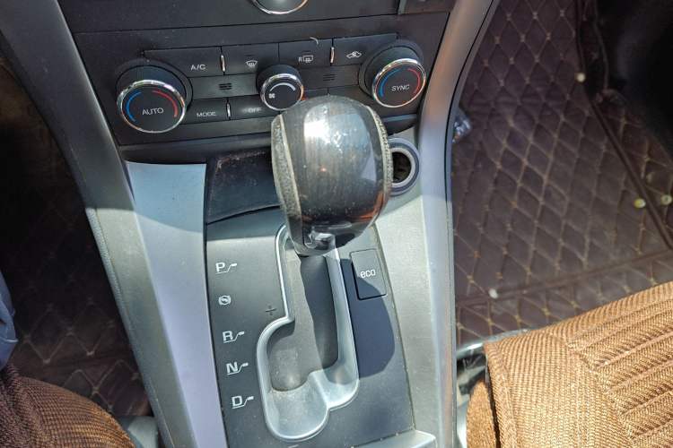 Used Chevrolet Captiva 2014 2.4L 4x4 Flagship Edition 7 Seats