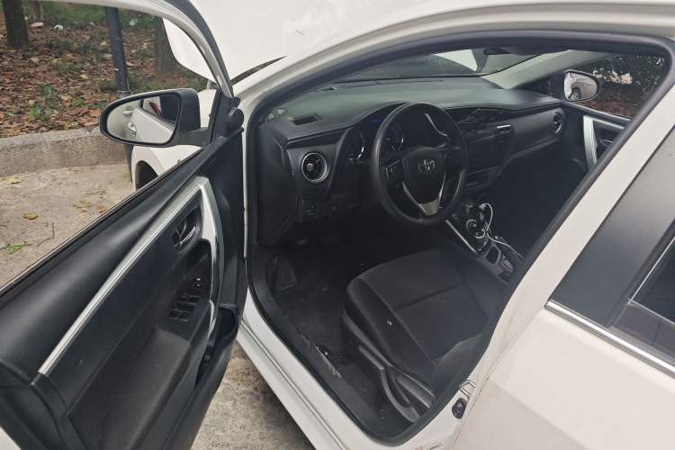 Used Toyota Corolla 2017 Revised Dual-Engine 1.8L E-CVT Leading Edition