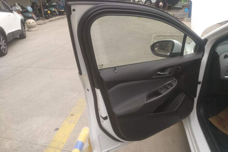 Used Chevrolet Cruze 2018 320 Automatic Pioneer Sunroof Edition