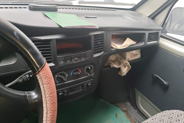 Used Wuling Zhiguang 2013 1.0L Practical Version
