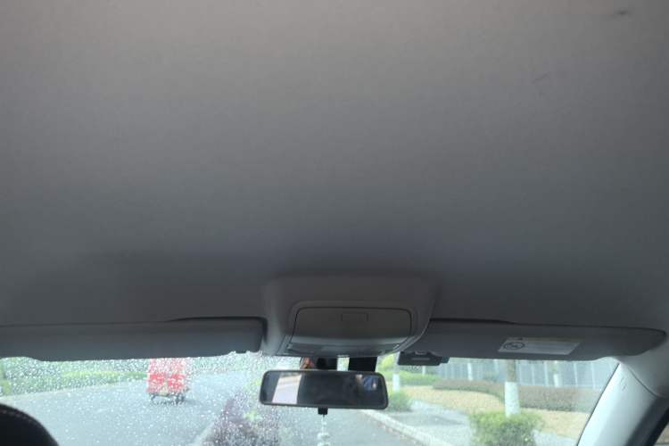 Used Volkswagen Tiguan 2016 300TSI Automatic Two-Wheel Drive Comfort Edition Headliner