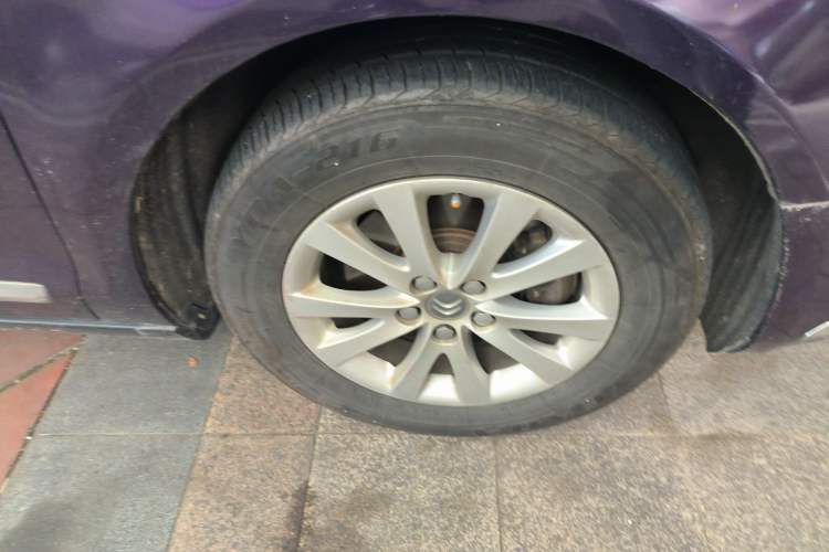 Used Citroen C5 2014 1.6T Automatic Luxury Model Right Front Wheel Hub