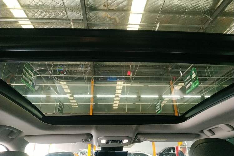 Used Toyota Highlander 2022 Dual-Engine 2.5L Four-Wheel Drive Prestige Version 7 Seats
