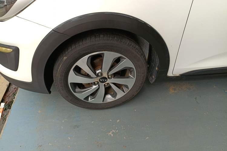 Used Kia KX Cross 2017 1.4L AT GLS
