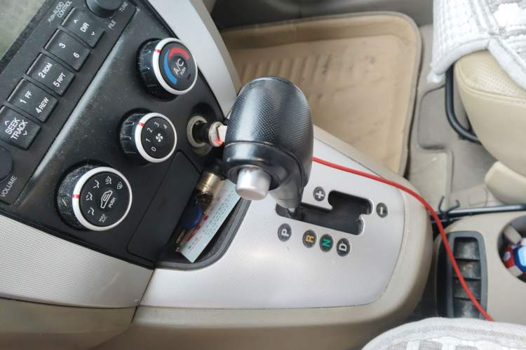 Used Hyundai Tucson 2009 2.0L Automatic Two-Wheel Drive with Sunroof